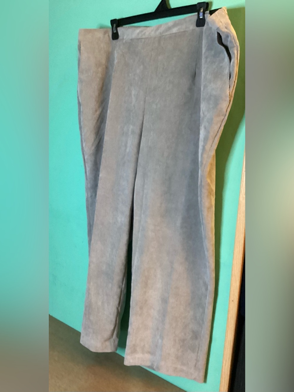 Alfred Dunner Gray Corduroy Size 22W Proportioned Short Pants NWT